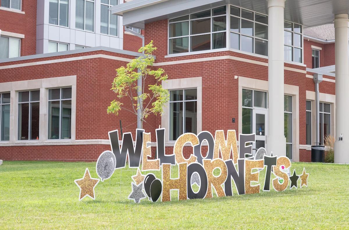 Campus Sign Welcome Hornets