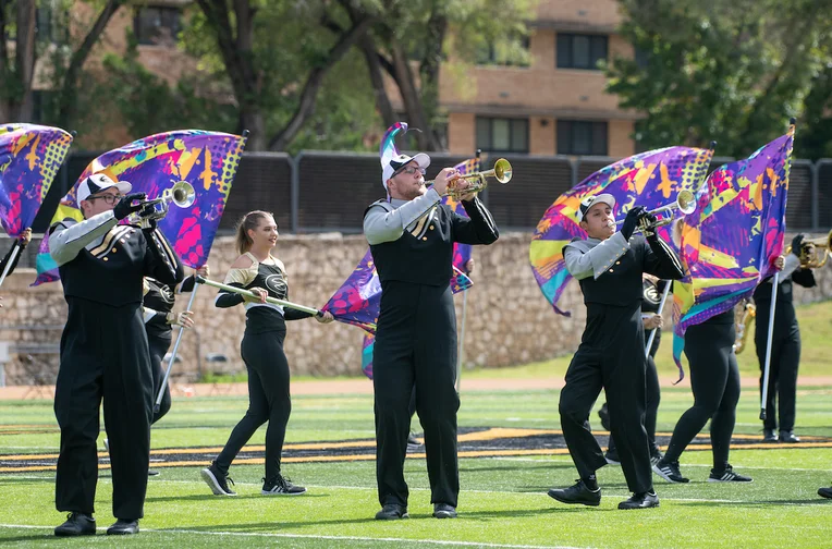 Marching Hornets Performing