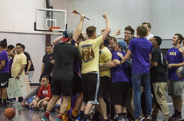 Greek week Students huddle