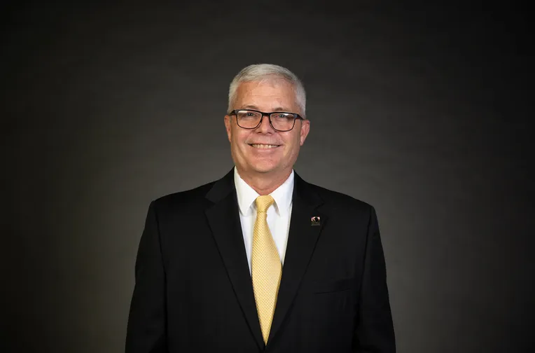 Distinguished Alumni Award 2025 Steve Harmon